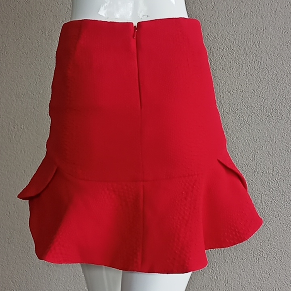 Bardot Junior red textured skirt size 10 - Picture 3 of 6